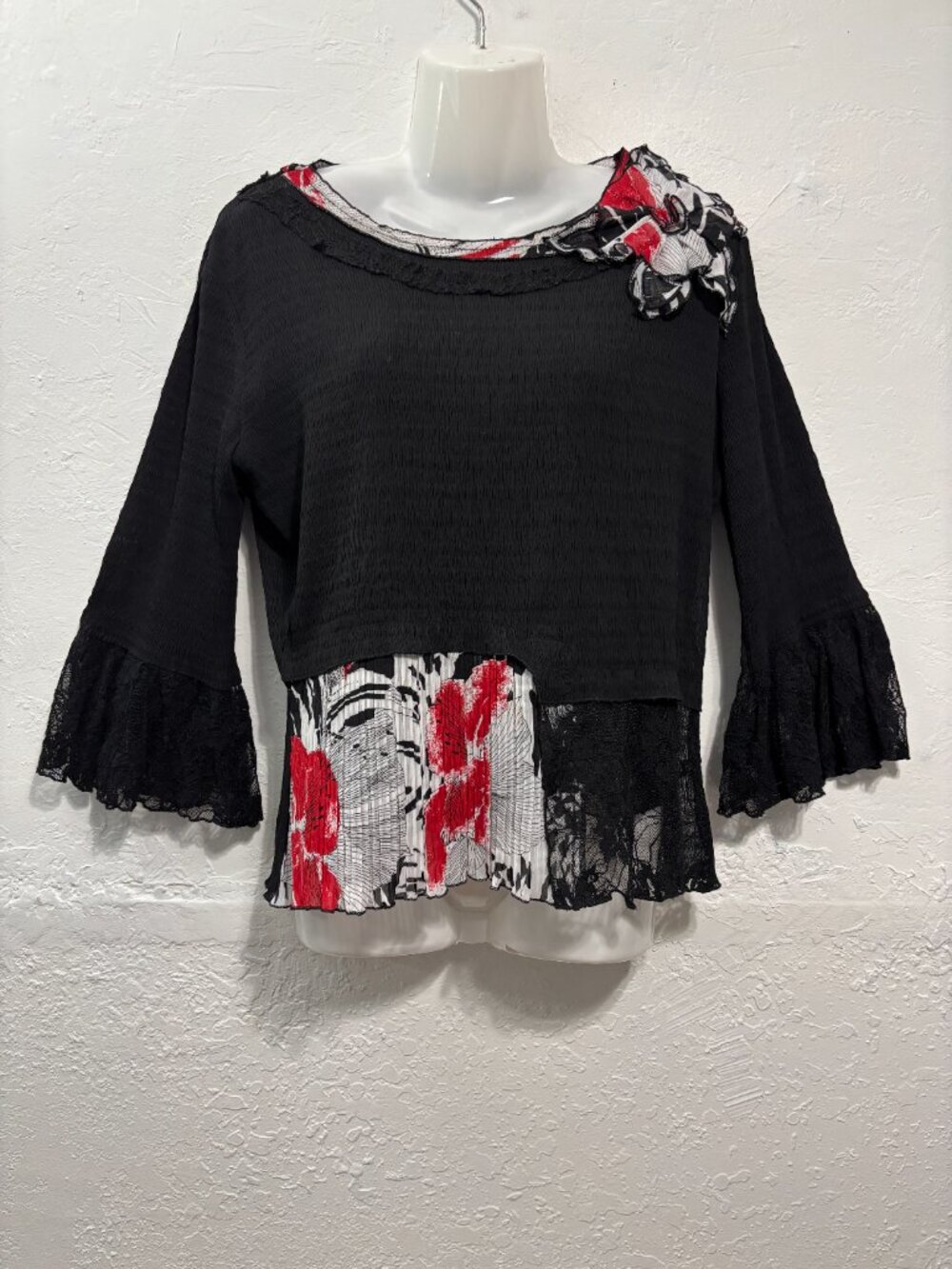 City Girl Nancy Bolen Y2K Top Artsy Grunge Crinkle Black Lace Mixed Media S